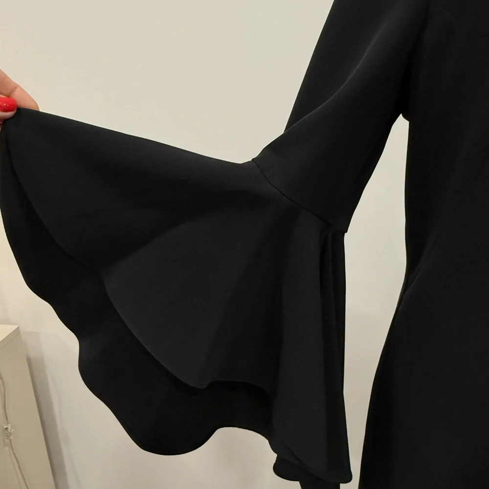 Milly Black V-Neck Bell Sleeve Cocktail Dress - Picture 6 of 9